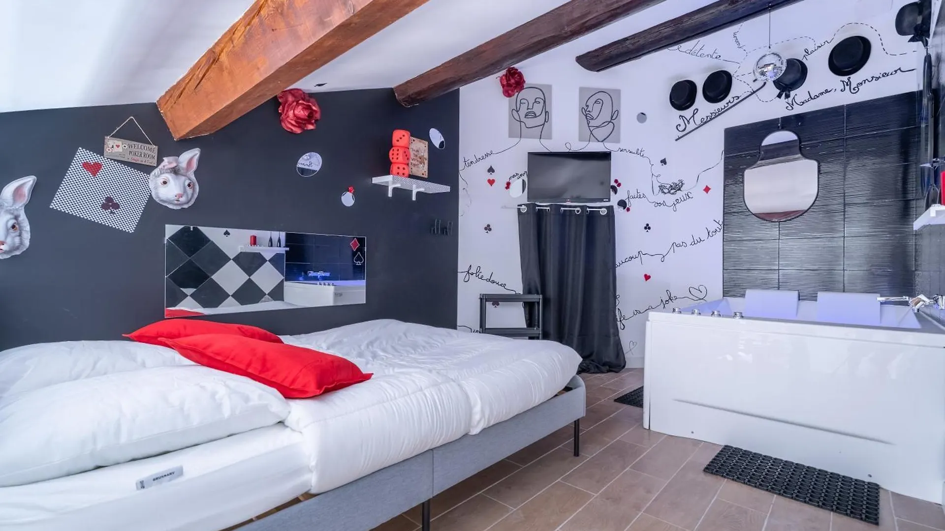 Le Poker Love Jacuzzi Marseille